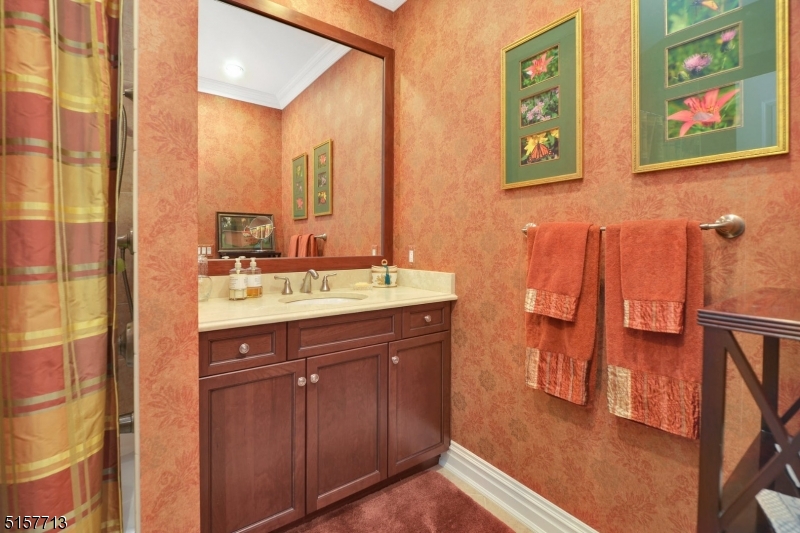 SADDLE RIVER GRAND - Residential