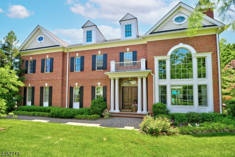 SADDLE RIVER GRAND - Residential