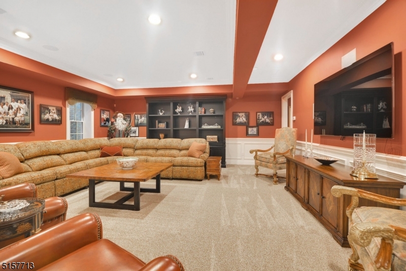 SADDLE RIVER GRAND - Residential