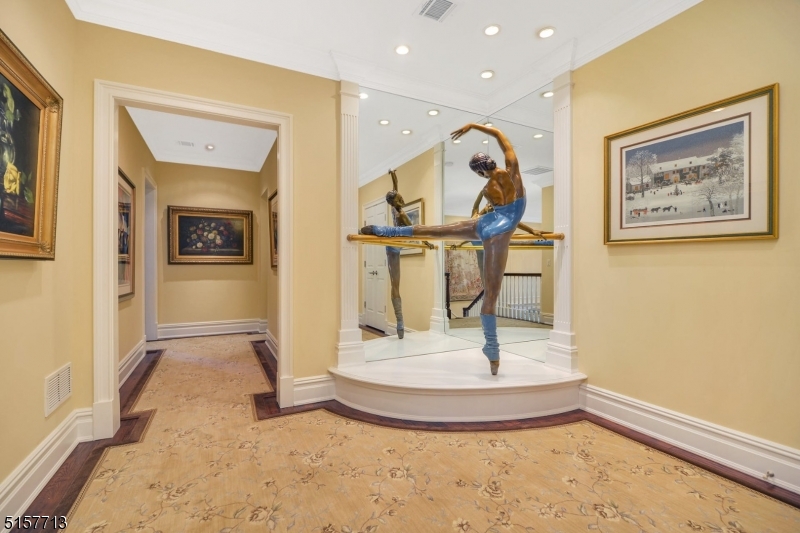 SADDLE RIVER GRAND - Residential