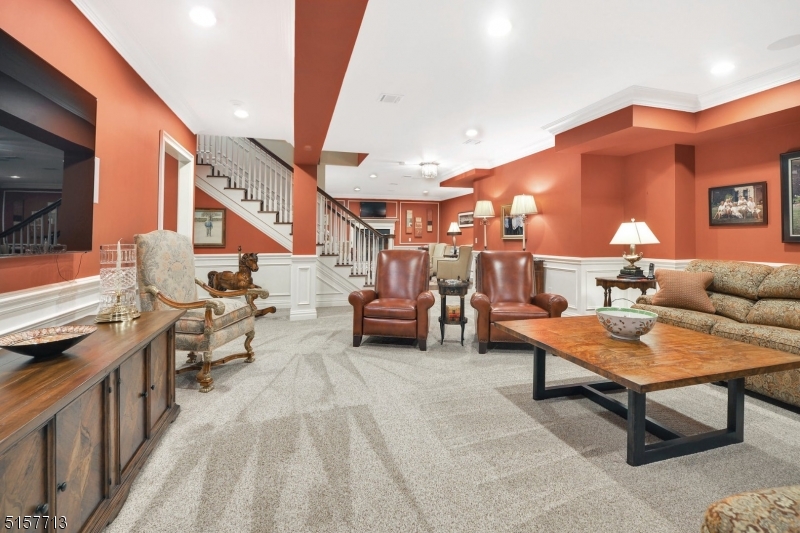 SADDLE RIVER GRAND - Residential