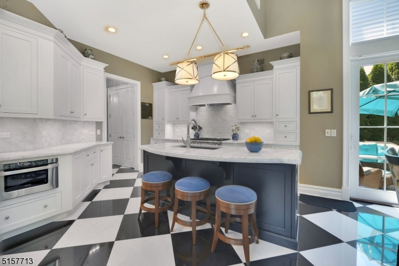 SADDLE RIVER GRAND - Residential