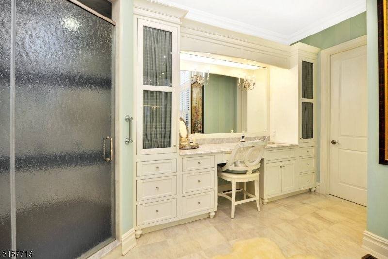 SADDLE RIVER GRAND - Residential