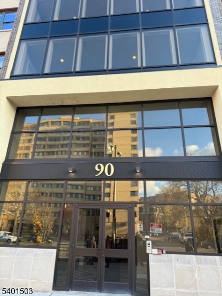 Lincoln Park - Residential Lease