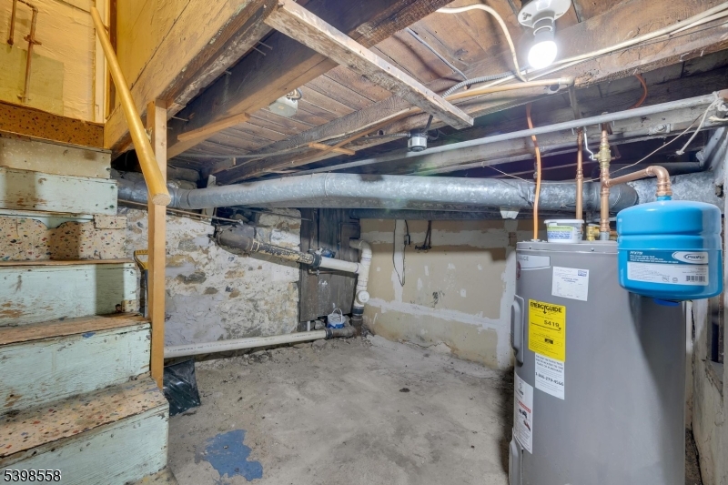 1/2 Duplex - Residential Lease