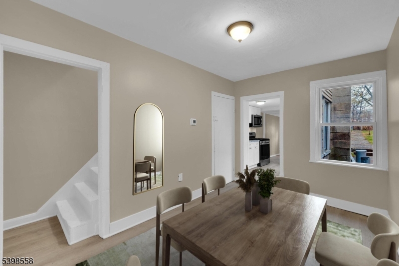 1/2 Duplex - Residential Lease