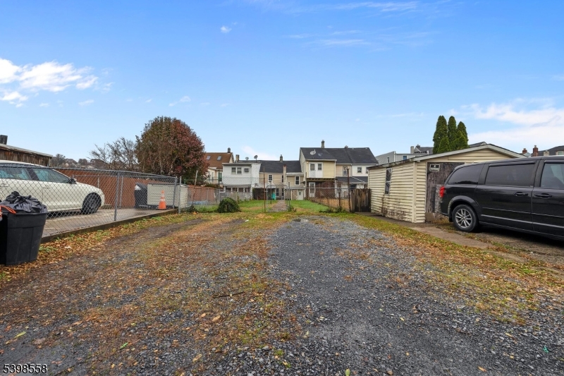 1/2 Duplex - Residential Lease