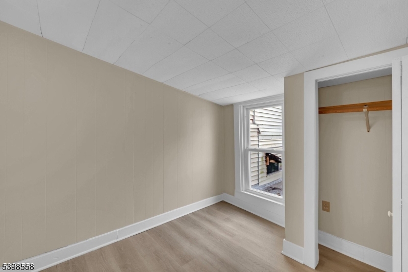 1/2 Duplex - Residential Lease