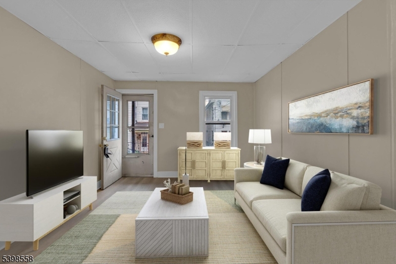 1/2 Duplex - Residential Lease