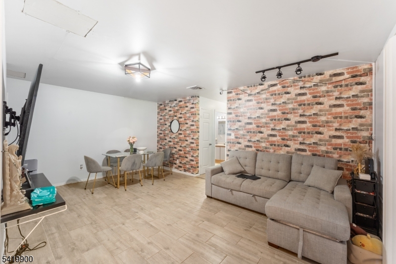 Sunrise Manor - Residential