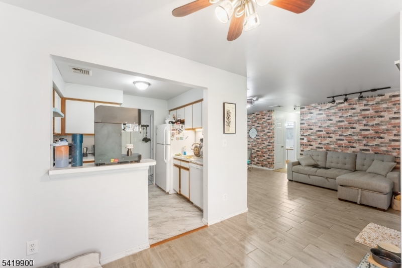 Sunrise Manor - Residential