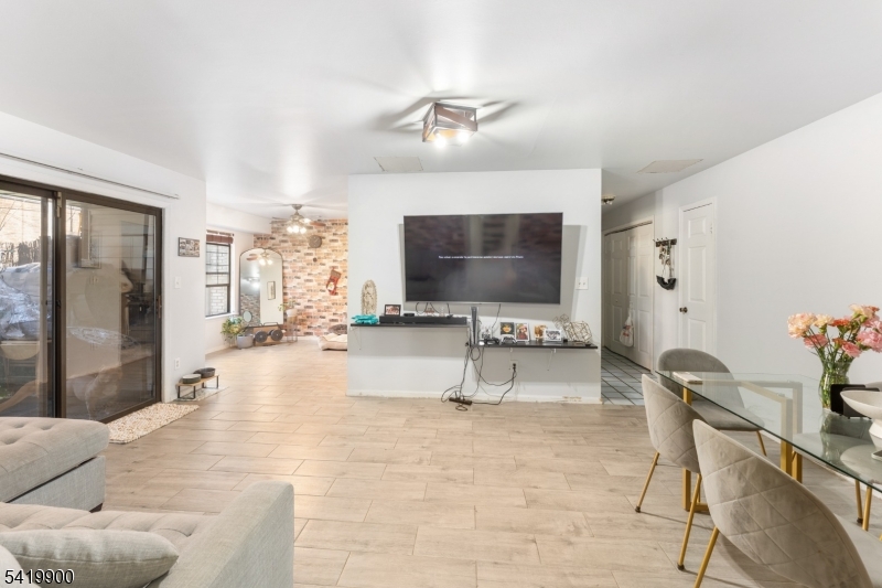 Sunrise Manor - Residential