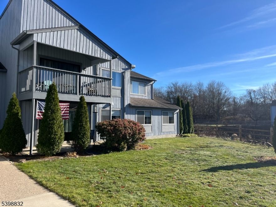 --Highest & Best- Tues. 1/6 - 5pm-- Best UPDATED & LOCATION of all available Drakesville units! A stunning, simply fabulous ONE LEVEL, NO STEPS - 3 bedroom/2 full bathroom END UNIT condo with a very private, picturesque location.  ALL the windows and both patios in this pristine unit have relaxing water views, complete with swans! Numerous updates include the kitchen, both bathrooms, flooring, central air conditioning & hot water heater. All rooms have custom crown molding and new durable wood laminate floors, except for master bedroom (carpet). Gourmet kitchen features wood soft close cabinetry, granite counters and separate eating bar, tile backsplash, new appliances & pantry closet. Dining room opens to large living room, complete with sliders to a covered patio. Hallway has a full bathroom, laundry room with washer & dryer and a linen closet. The large primary bedroom suite boasts a huge walk-in closet, sliders to another patio, and a spa bathroom complete with custom vanity and linen closet, stall shower and even heated tile flooring. There are 2 more bedrooms, both with double closets. A very convenient exit from the main building foyer leads you to the garage with automatic door openers and extra storage. The lovely grounds have curbs & sidewalks to the pool &tennis courts.  Location is close to shopping centers, medical facilities, major highways, and Horseshoe Lake Recreation Park.