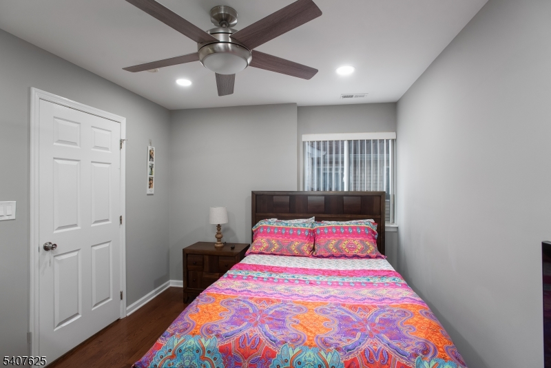 Park Place/Avenue - Residential