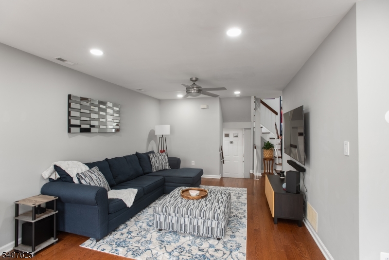 Park Place/Avenue - Residential