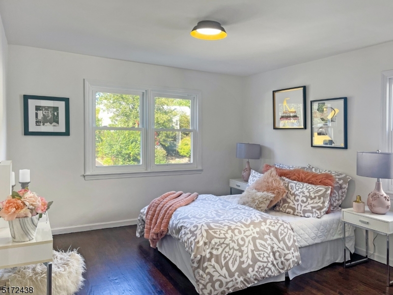 Northside- NO FLOOD - Residential