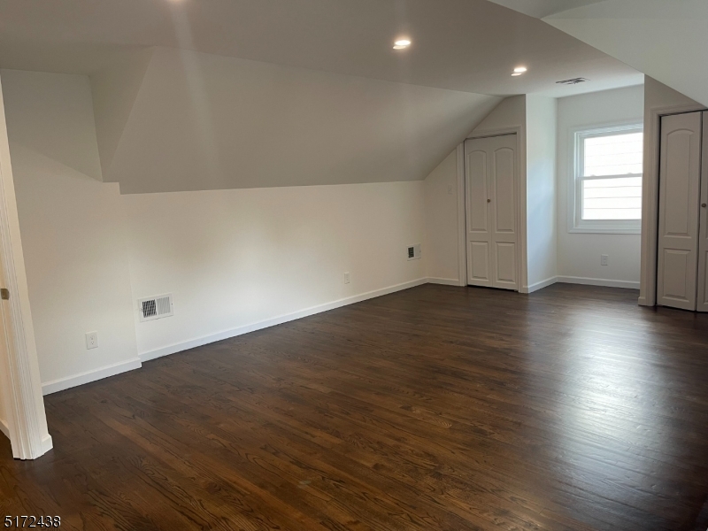 Northside- NO FLOOD - Residential