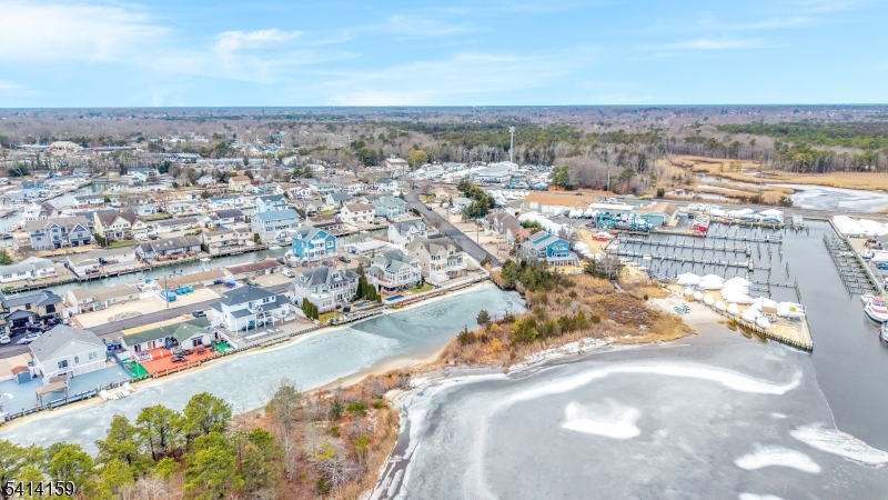 Snug Harbor - Residential