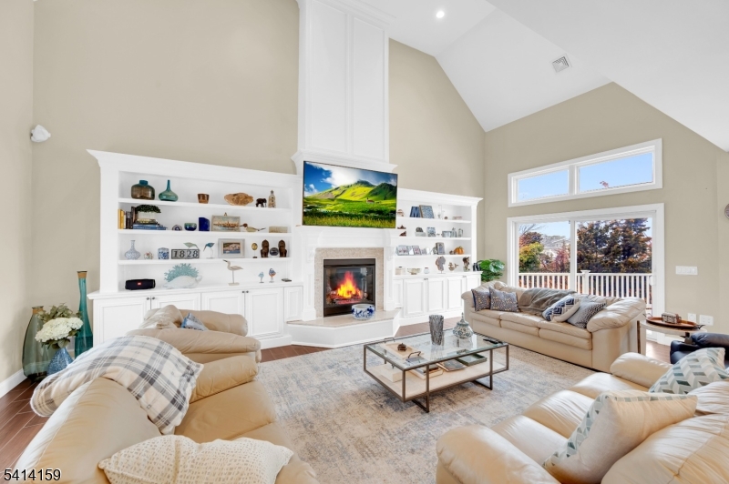 Snug Harbor - Residential