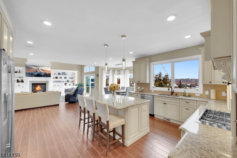 Snug Harbor - Residential