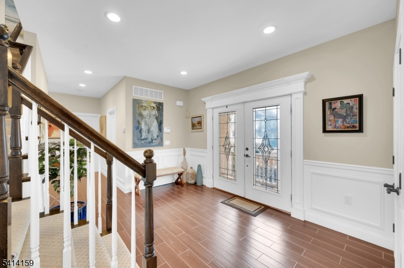 Snug Harbor - Residential