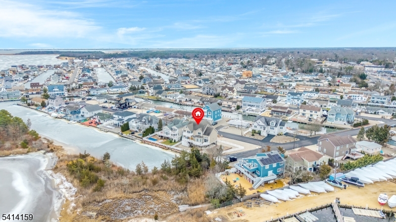 Snug Harbor - Residential