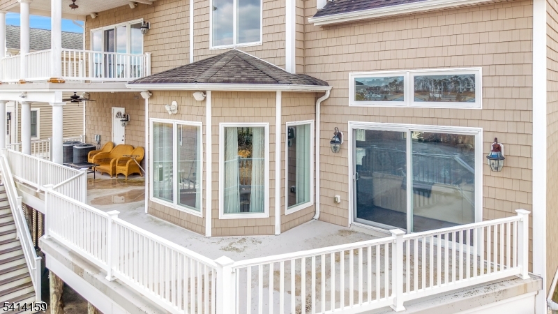 Snug Harbor - Residential