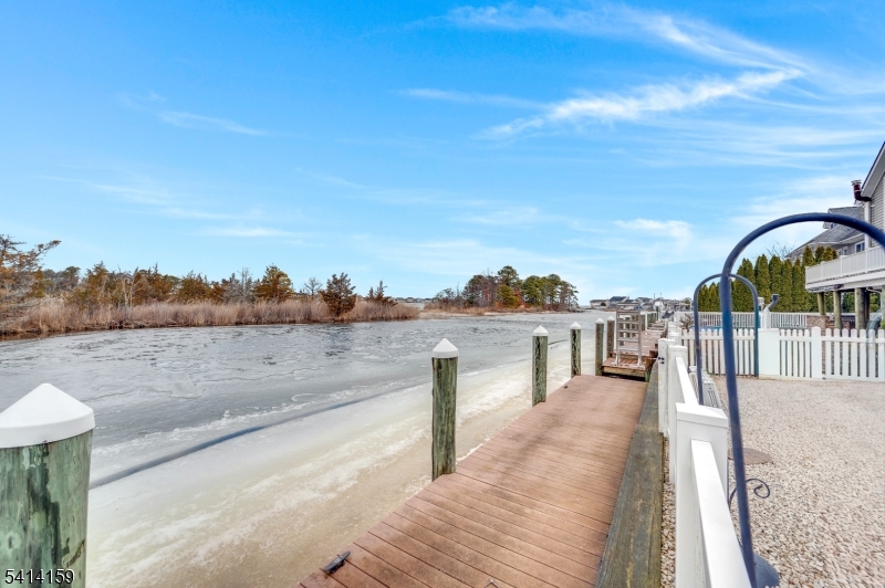 Snug Harbor - Residential