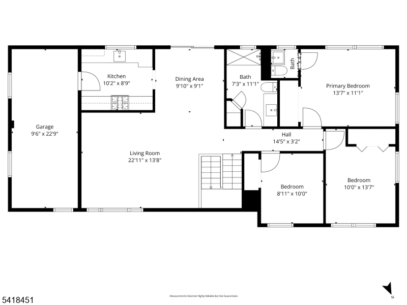 Main image without alt text