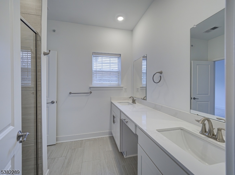 Lennar Collection - Residential Lease