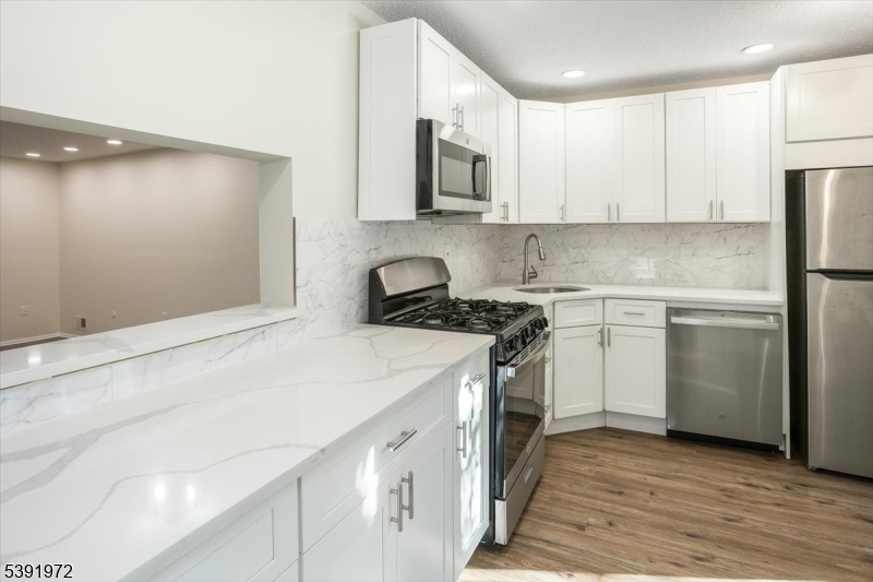 Society Hill Bernards 1 - Residential