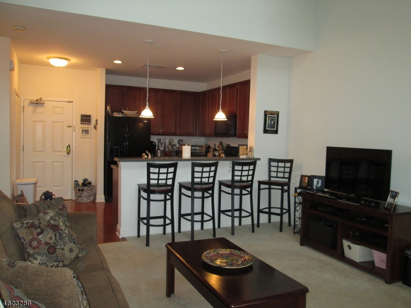 THE GRANDE - Residential Lease