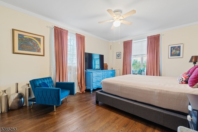 Dwight Manor - Residential