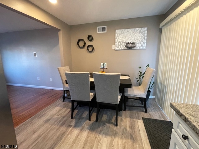 COLONIA - Residential