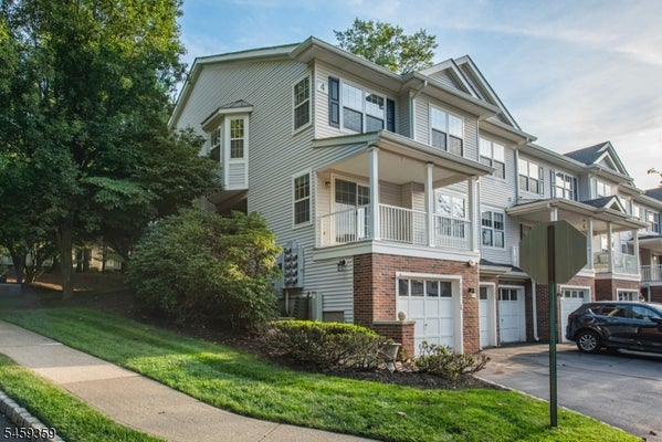 401 DALTON CT, DENVILLE, NJ 07834 - Image dec8b6eafa2ce5e46b0a9801de596e28/3857375388