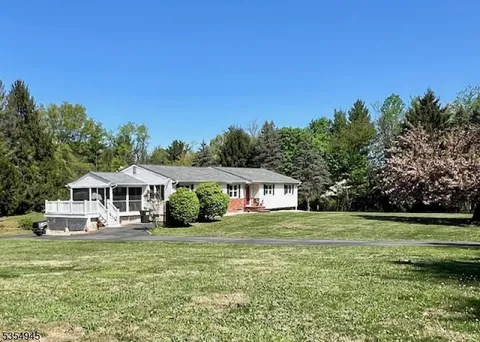 MLS: 3960484