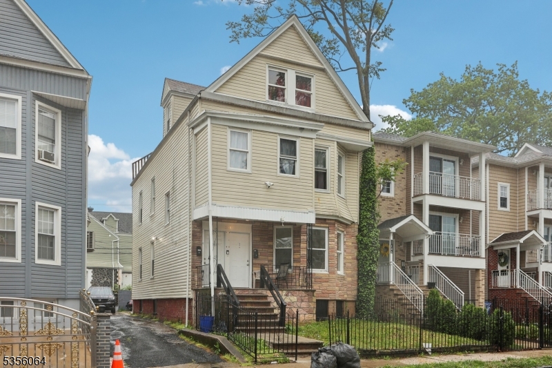 148 N 15Th St