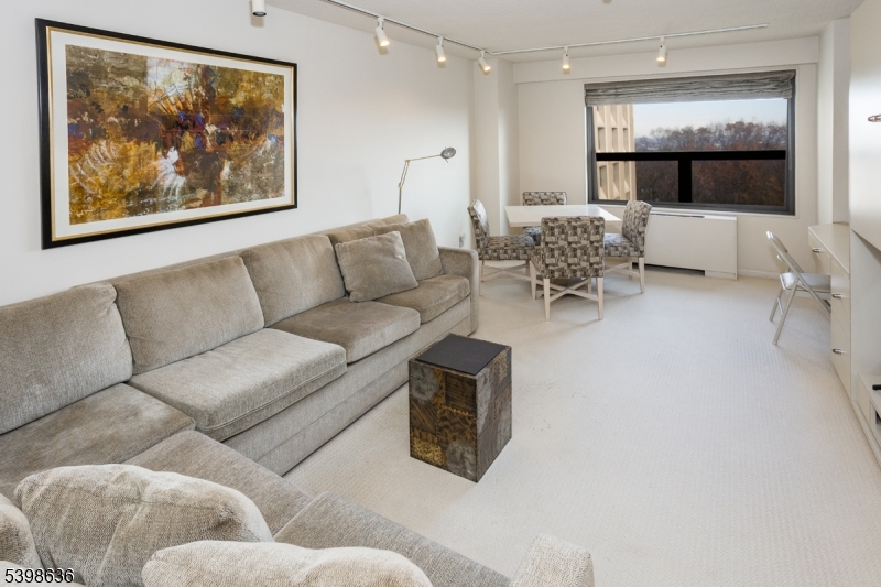 Claridge 2 - Residential