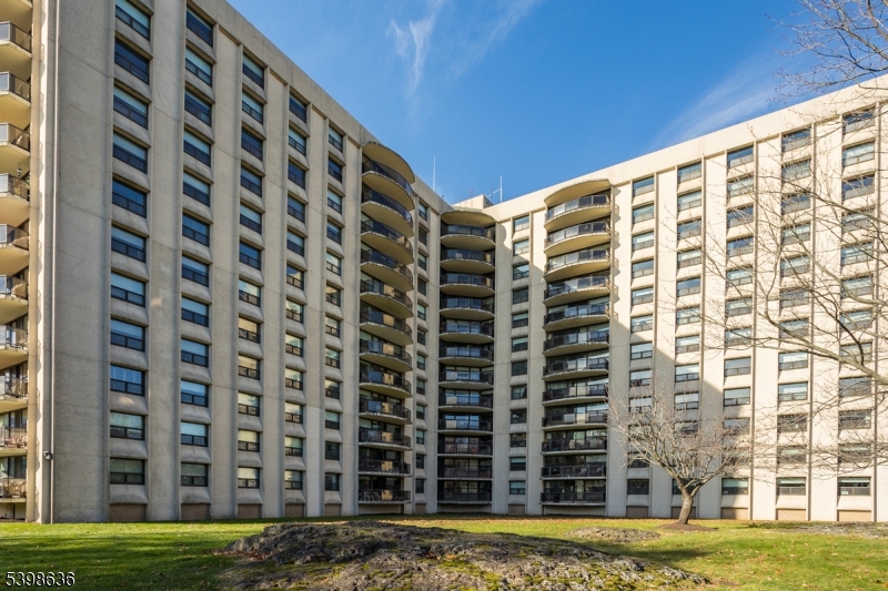 Claridge 2 - Residential