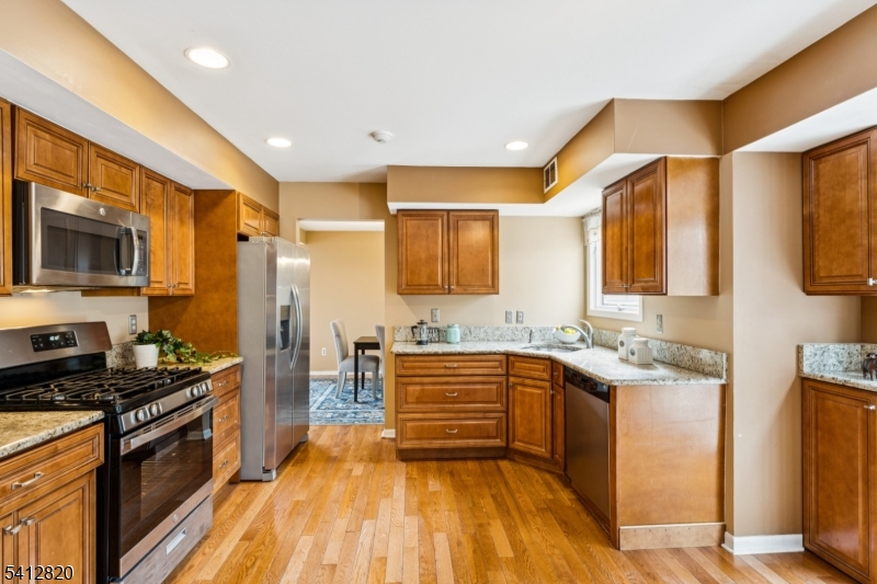 Crystal Woods - Residential