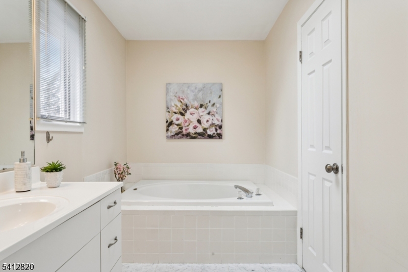 Crystal Woods - Residential