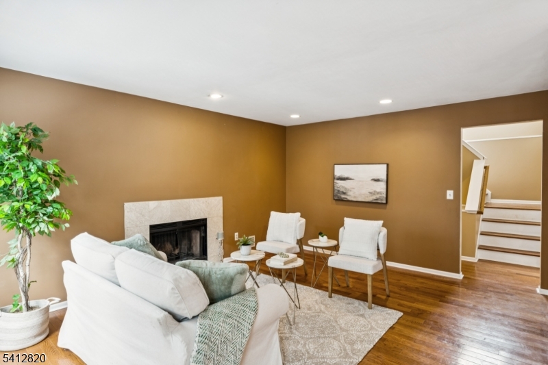 Crystal Woods - Residential