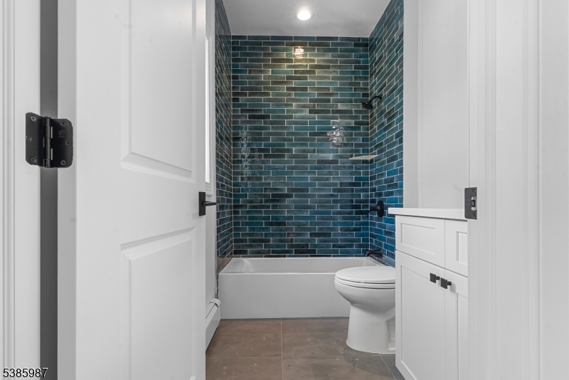 The Estates at 5th Avenue - Residential