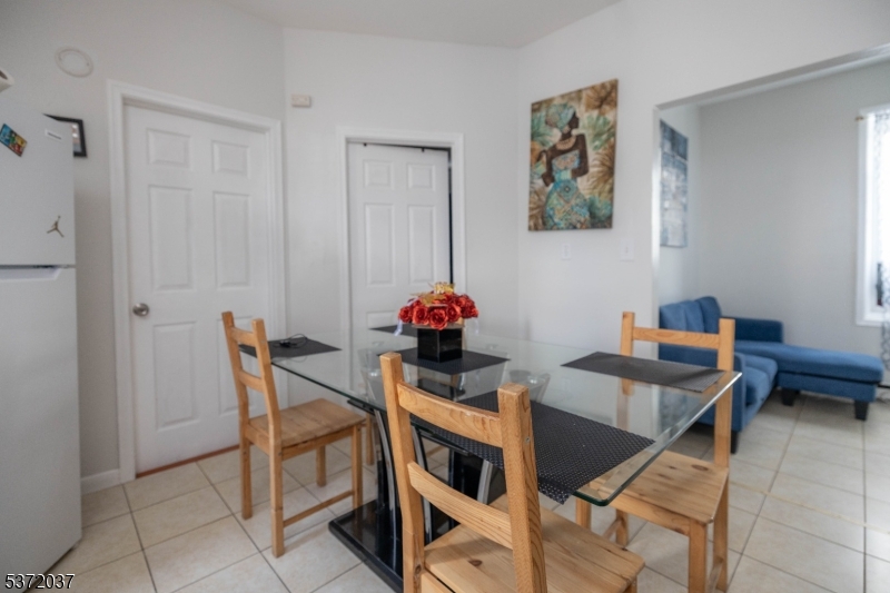 Elizabeth Port - Commercial Sale