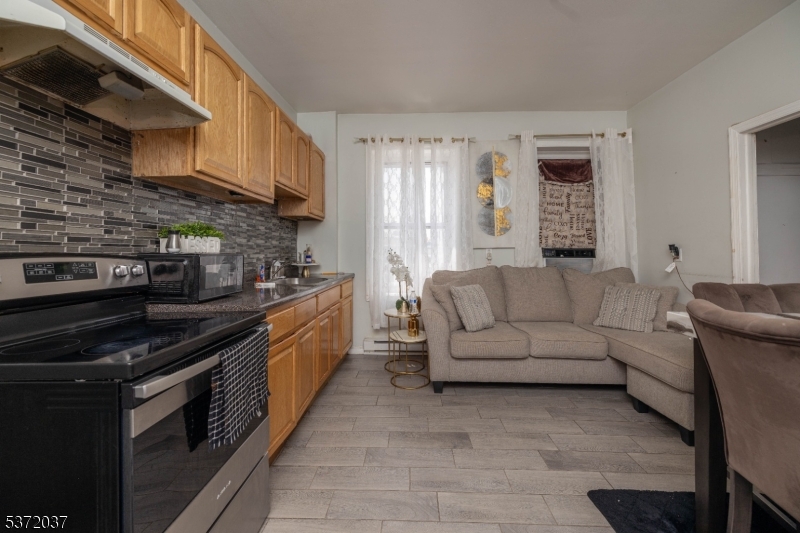 Elizabeth Port - Commercial Sale