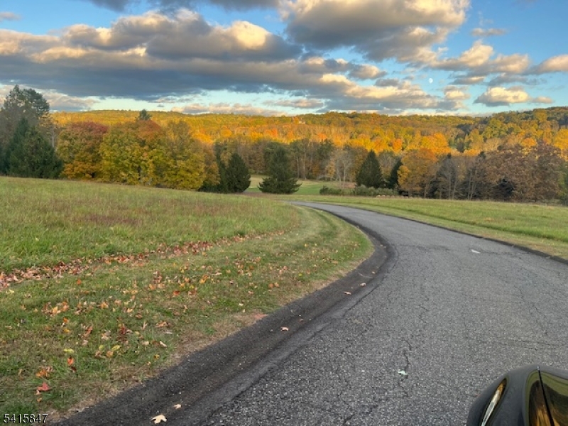 Pleasant Valley - Land