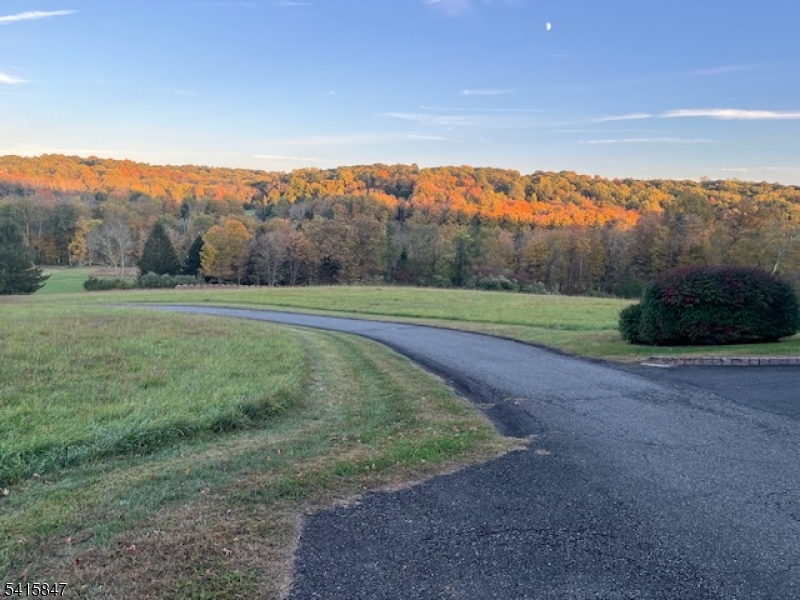 Pleasant Valley - Land