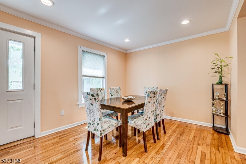 South Plainfield Boro, New Jersey 07080, United States, 3 Bedrooms Bedrooms, ,2 BathroomsBathrooms,Residential,Active,177376