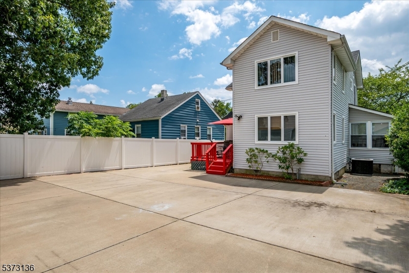 South Plainfield Boro, New Jersey 07080, United States, 3 Bedrooms Bedrooms, ,2 BathroomsBathrooms,Residential,Active,177376