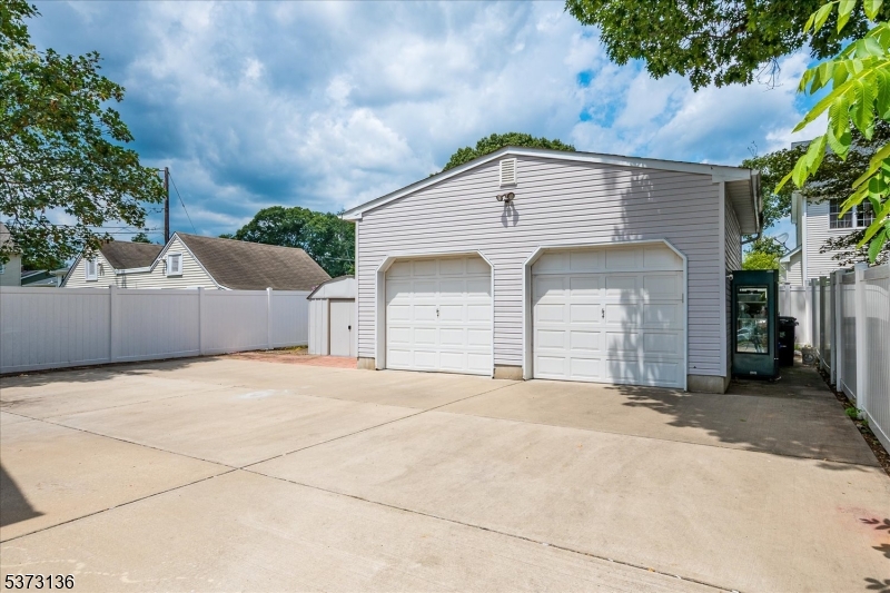 South Plainfield Boro, New Jersey 07080, United States, 3 Bedrooms Bedrooms, ,2 BathroomsBathrooms,Residential,Active,177376